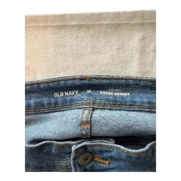 Old Navy Women's Super Skinny Jeans Size 16 Blue Denim Classic Fit (2408-15) - Picture 2 of 3